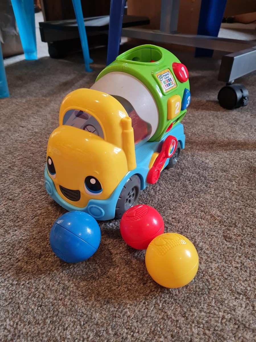 leap-frog-popping-colour-mixer-truck